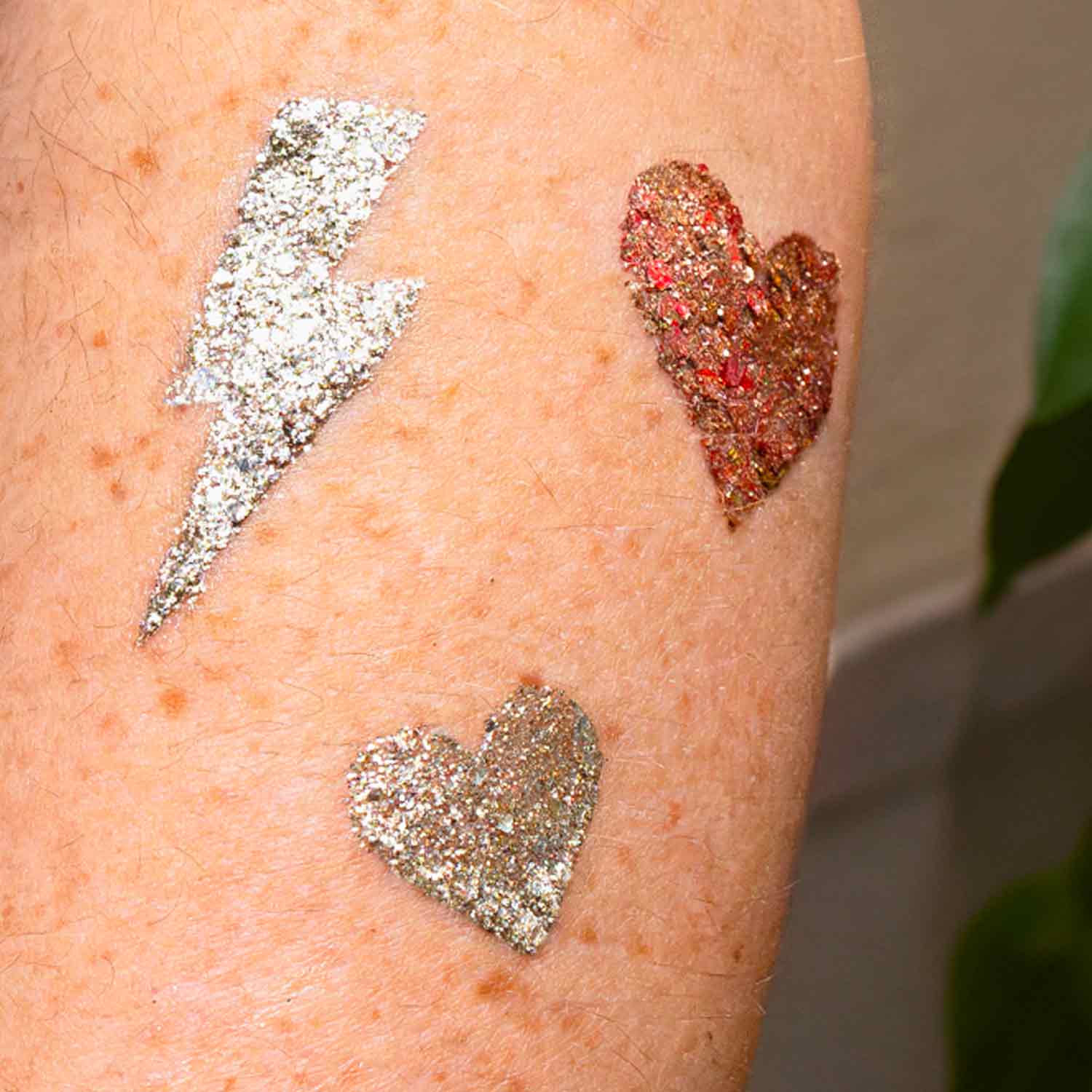 Si Si La Paillette - Heart stencil - Facepainting