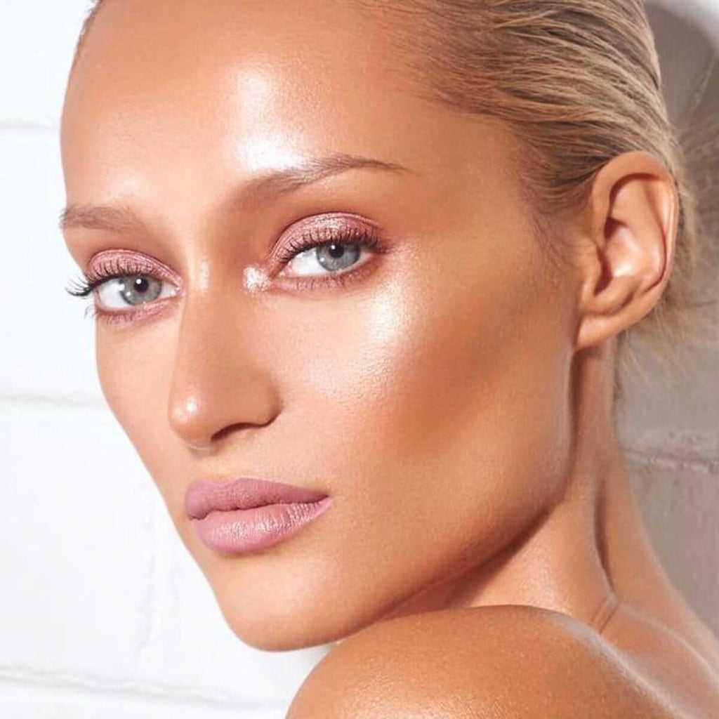 Danessa Myricks Colorfix Metallics (vegan), Lidschatten, Lippen, Blush-Farben, wasserfest