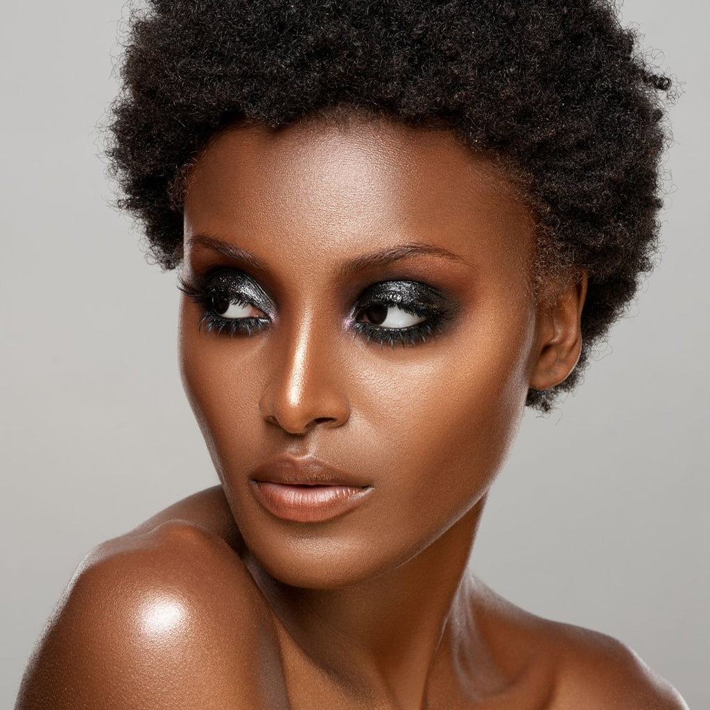 Danessa Myricks Colorfix Metallics (vegan), Lidschatten, Lippen, Blush-Farben, wasserfest